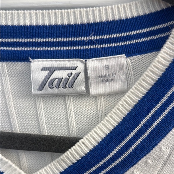 Tail White V-Neck with Blue Trim - Size 8 - Picture 2 of 4